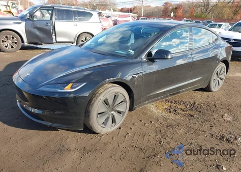 2025 Tesla Model 3 Long Range Rear-Wheel Drive/Standard из США, поврежденный, VIN 5YJ3E1EA3SF062602